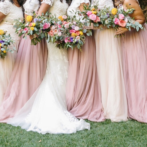 Size 8 Maxi Tulle Skirt: Homecoming/Prom/Wedding/Gala/Formal Dinner ASOS - Picture 2 of 2